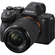 Sony A7 IV + 28-70mm f/3.5-5.6 OSS (ILCE7M4KB.CEC)